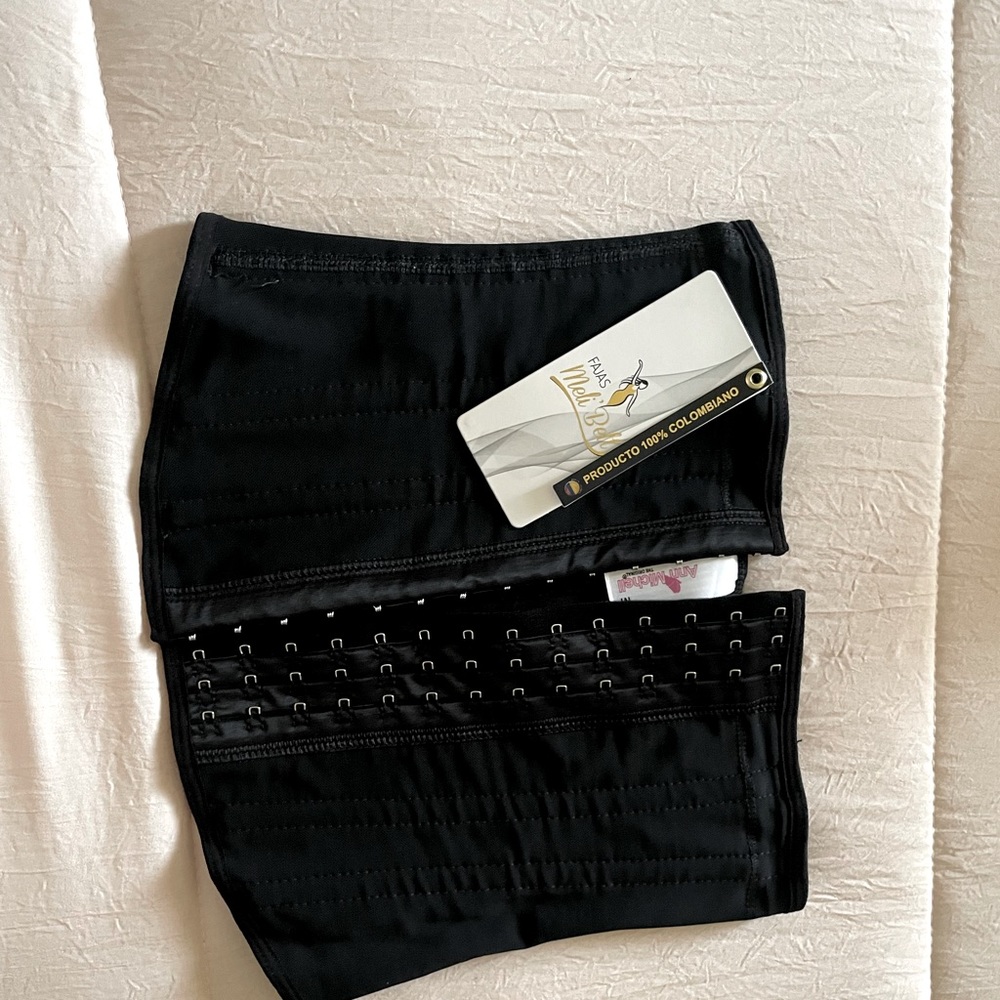 Cali Curves colombian waist trainer size M asking 50
